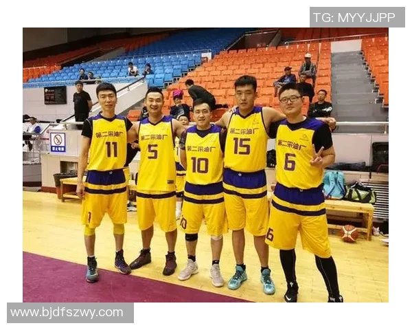 深圳篮球队的拼搏之路：一段不屈不挠的奋斗历程与荣耀追寻